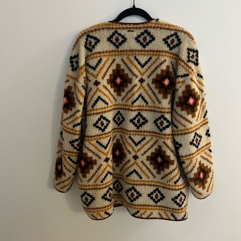 Geometric Patterned Fleece Jacket - Picture 4 of 4